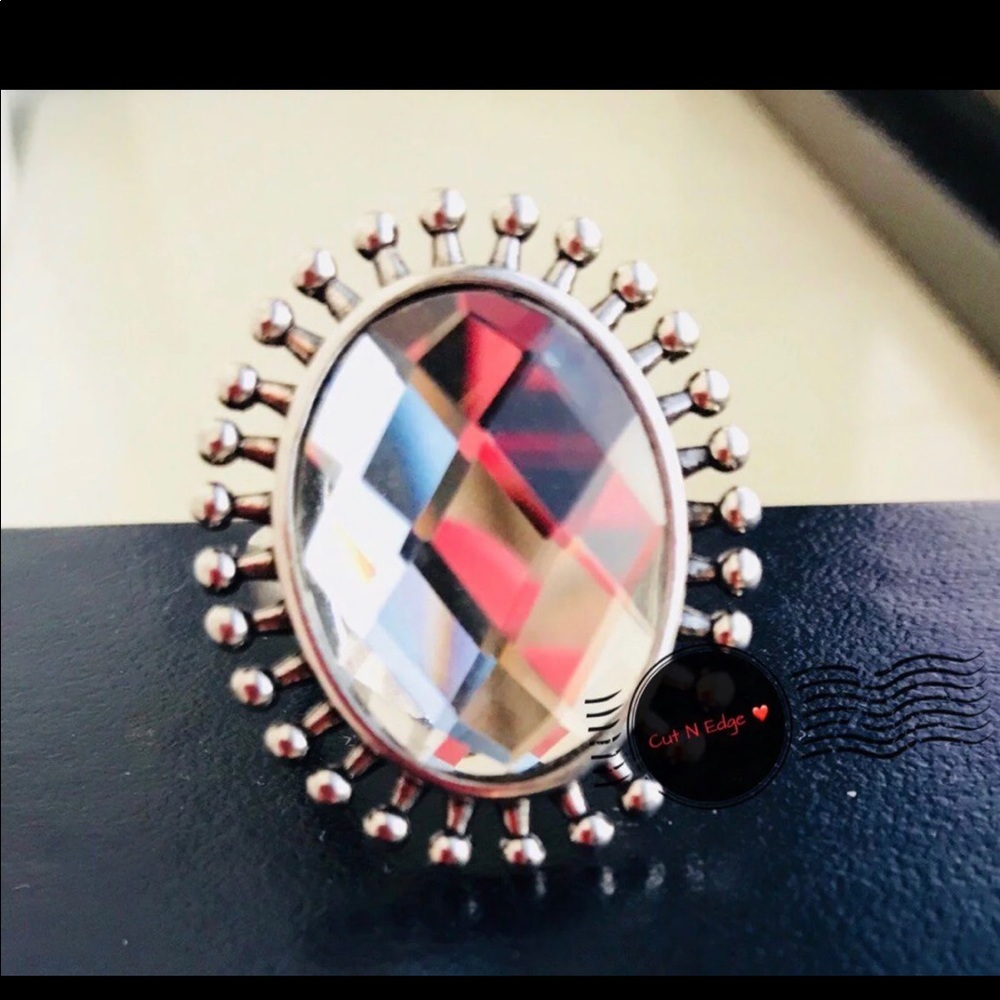 Montana Silversmith Rock 47 bling Ring